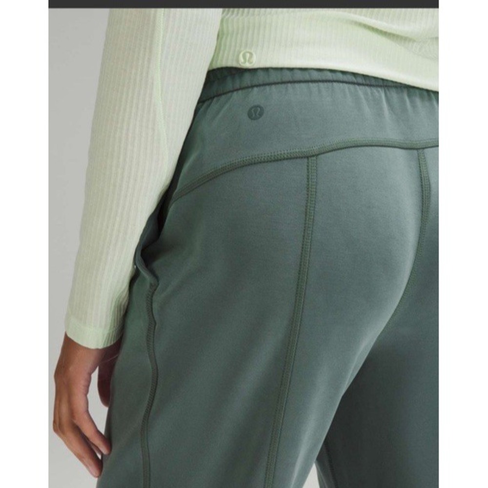 NEW Lululemon Softstreme High-Rise Pant Size 4 Green